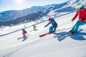 Skiing in Snowspace Flachau